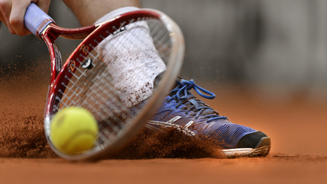 Tenis