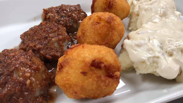 102876836-1400010546875278-4622483884037111808-n