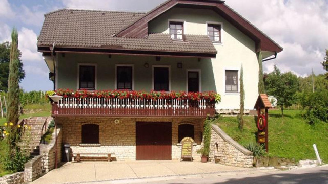 Vinotoč Miran Erniša 