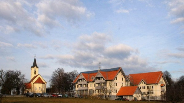 Župnijska cerkev sv. Benedikta na Goričkem v Prekmurju